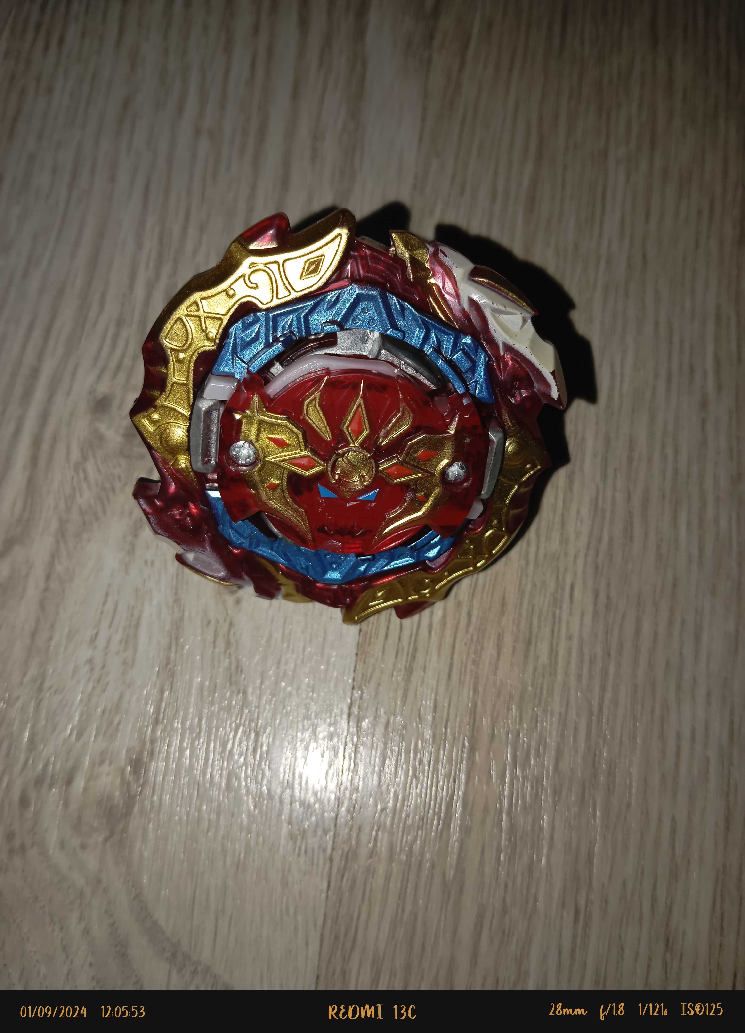 vendo beyblades com 3 lasadores