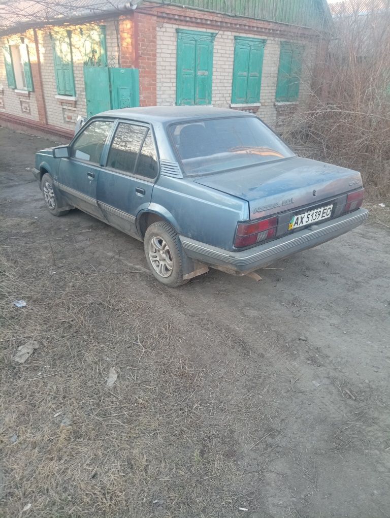 Opel ascona 1986г