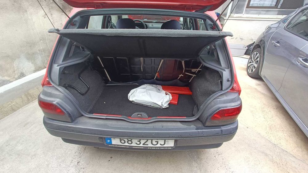 Renault Clio 1996 (Negociável)