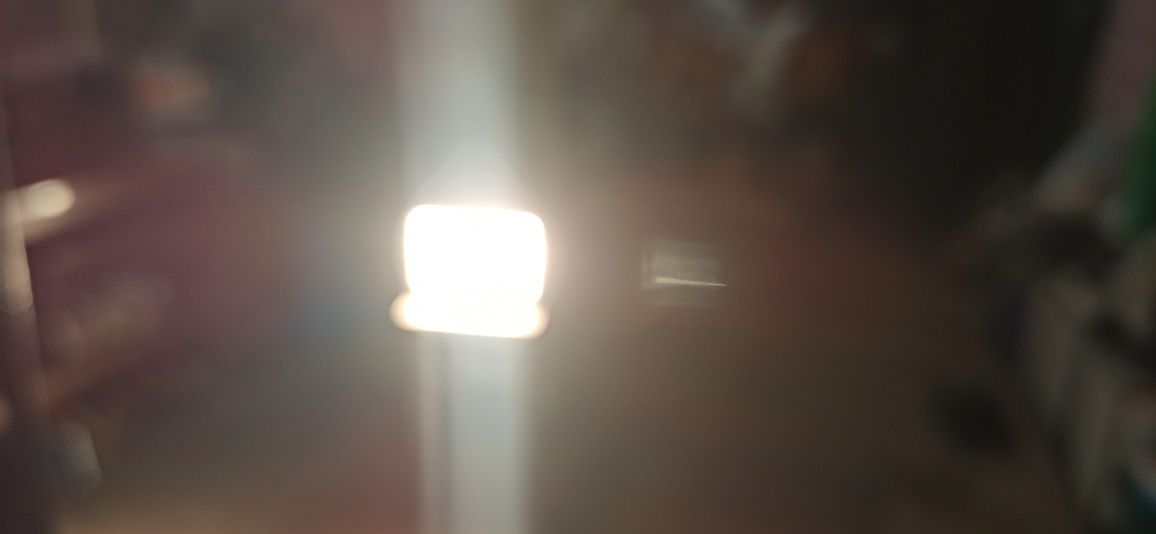 Прожектор галогеновый 1500 W