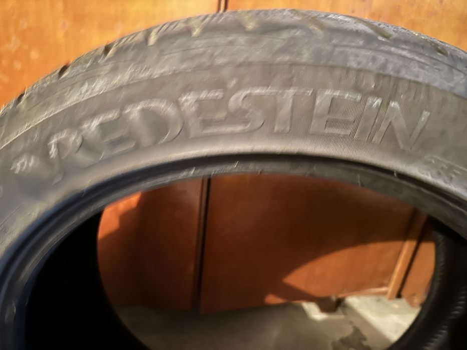 4szt Opony zimowe 235/45R18