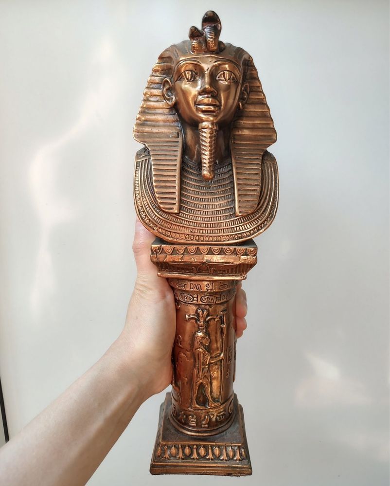 Статуэтка фараона Тутанхамона