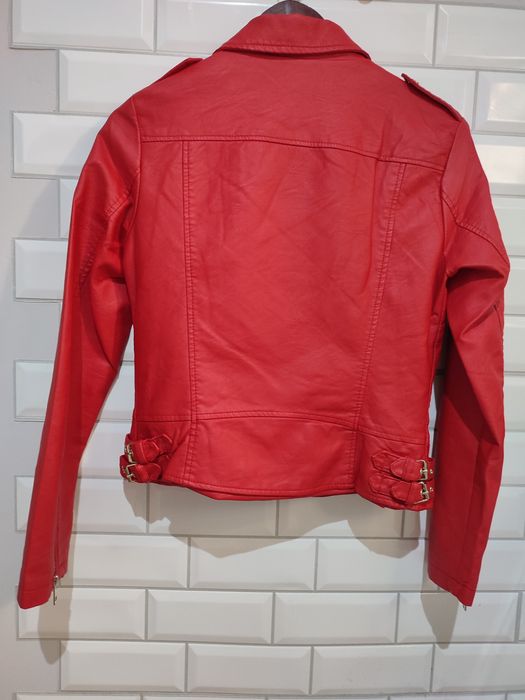 Czerwona ramoneska z eko skóry rozmiar M Born2be