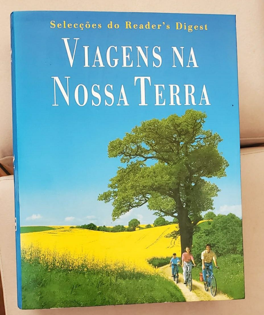 Conjunto de Atlas e Livros de Viagens, Enciclopédias