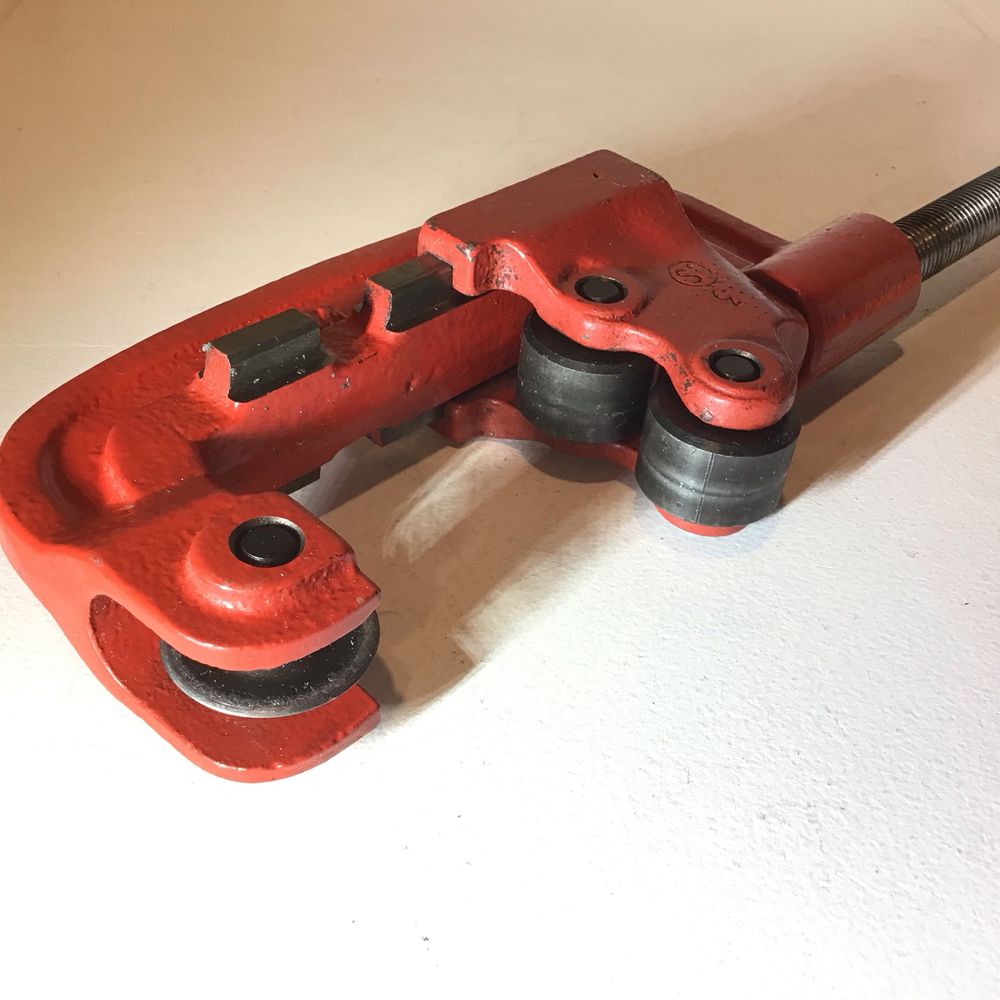 Obcinak do rur 1/8- 2 cale Tagliatubi