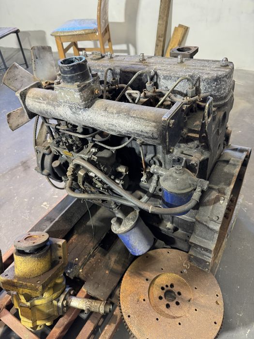 Silnik do ładowarki kołowej ZL 12F