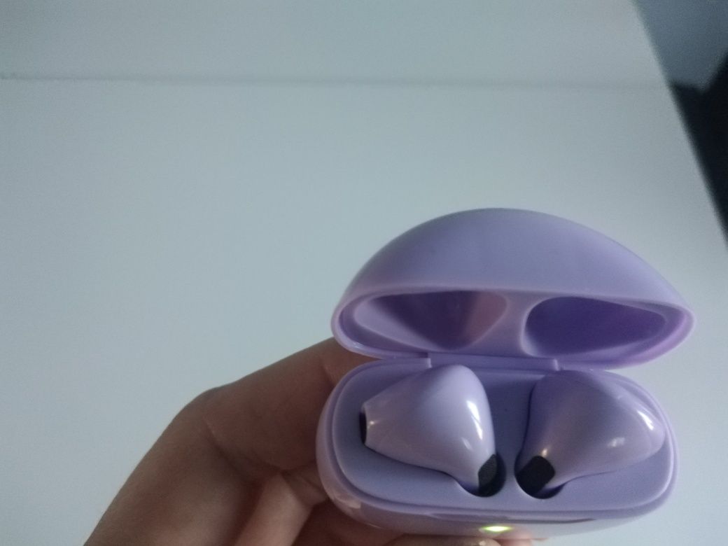 Nowe Słuchawki bezprzewodowe z powerbank