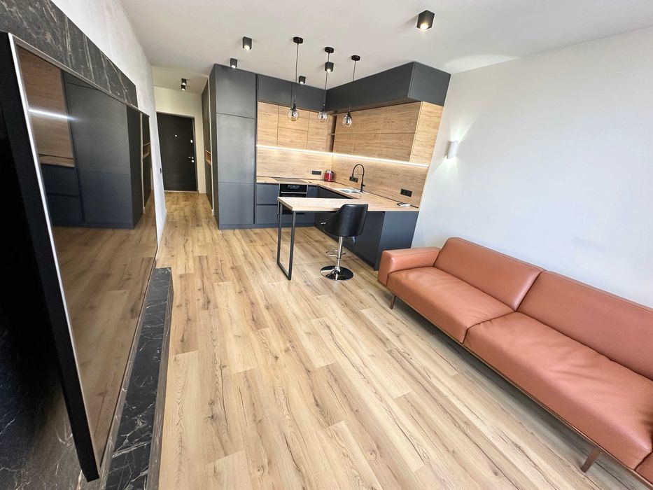 Оренда. ЖК Seven(Севен). Дніпровська наб. 18А (будинок з генератором)