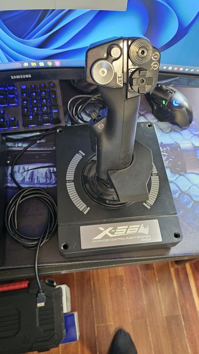 Joystick logitech x56 hotas