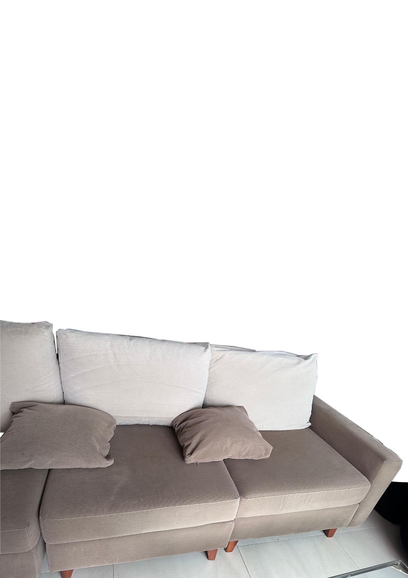 sofa modular beje e branco sujo