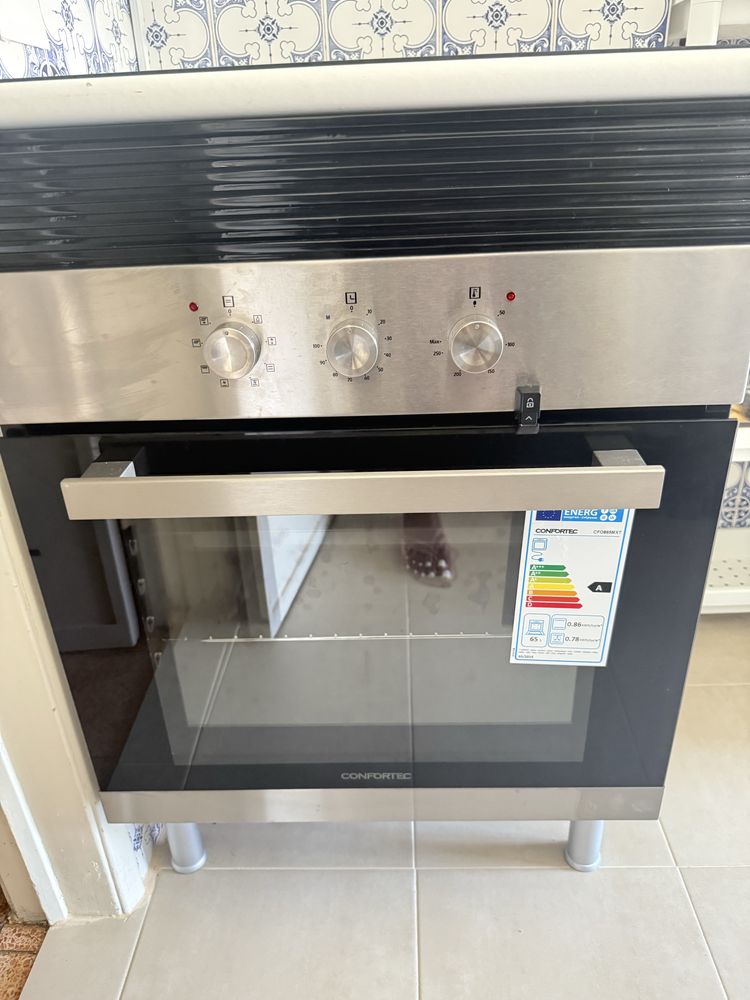 Conjunto forno e placa Vitroceramica Conforte.