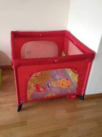 Parque Chicco vermelho dobrável