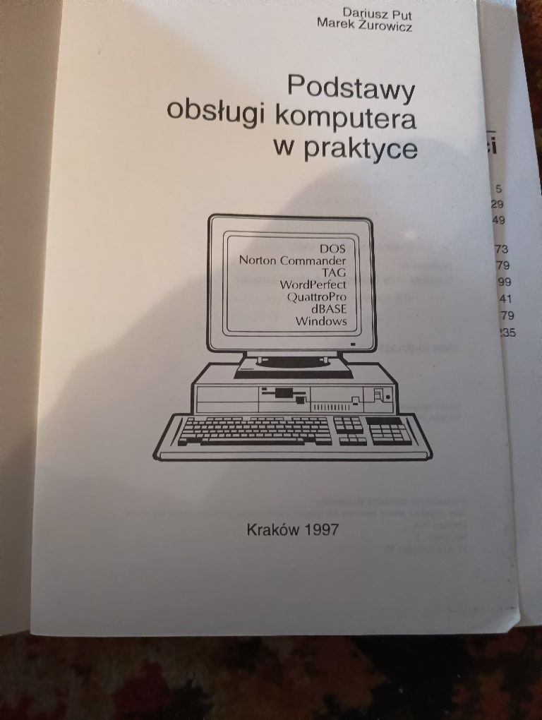 Dwie książki o obsłudze komputerów od podstaw i zbiór zadań z informat