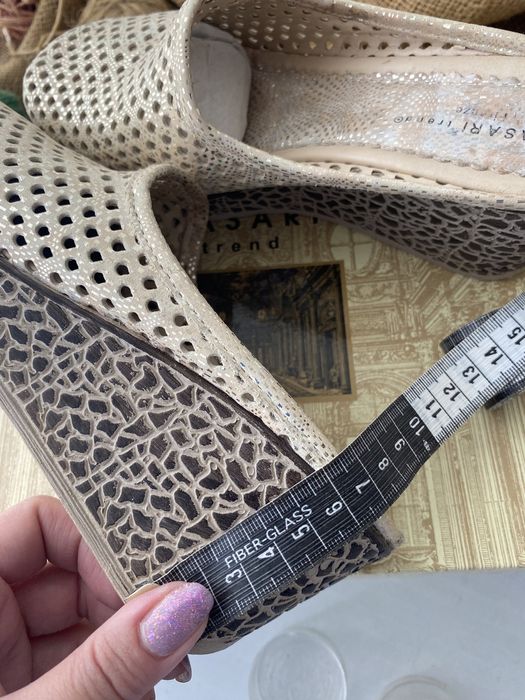 Босоножки кожаные фирменные