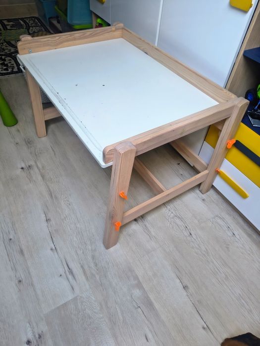 Oddam stolik IKEA