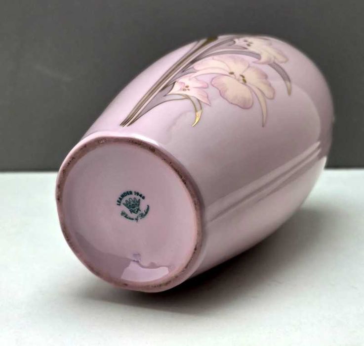 Różowa porcelana wazon Bochemia Czechy