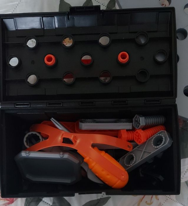Smoby ciężarówka z dźwigiem black decker