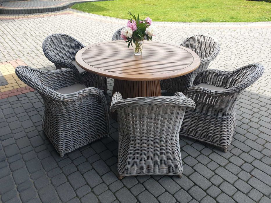 Meble ogrodowe 6 foteli z naturalnego rattanu + stół z drzewa tekowego