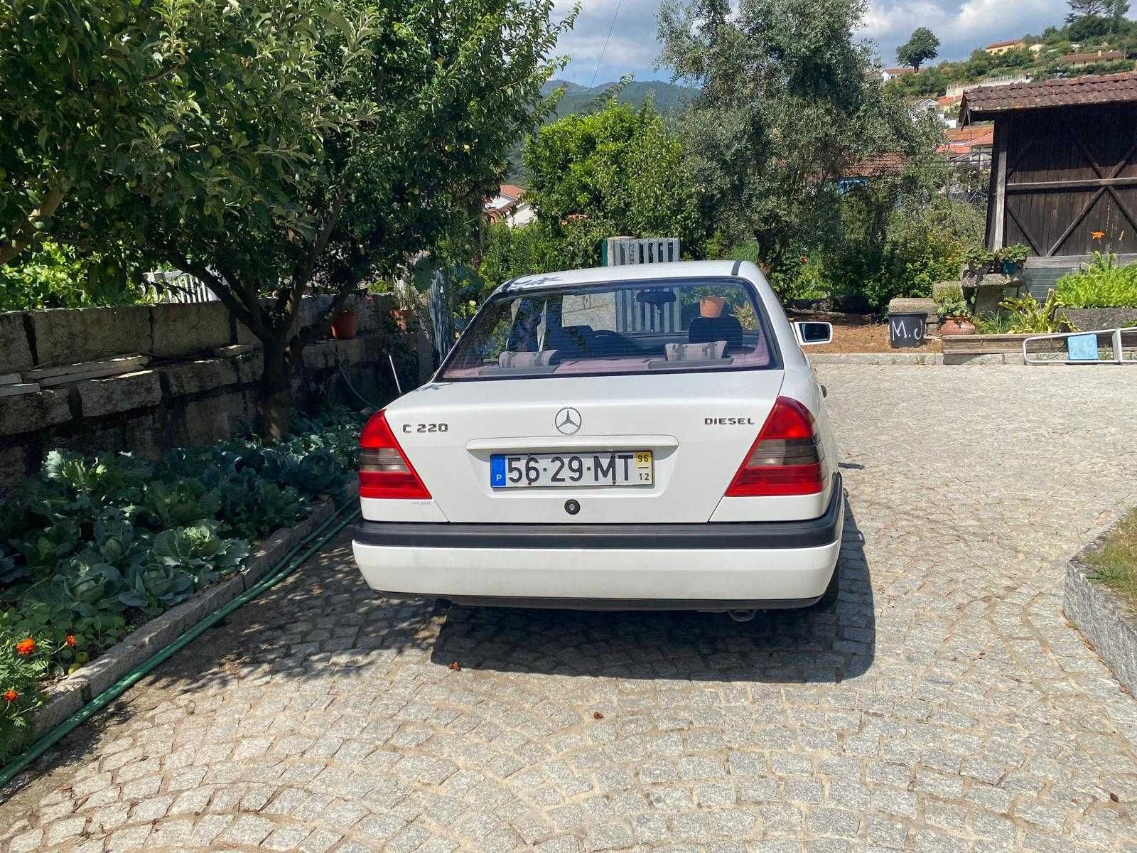 Mercedes benz C220D
