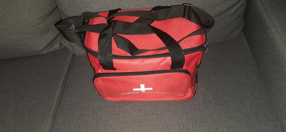 Сумка/органайзер/скорой помощи/врача/санитара/укладка/аптечкаFirst aid