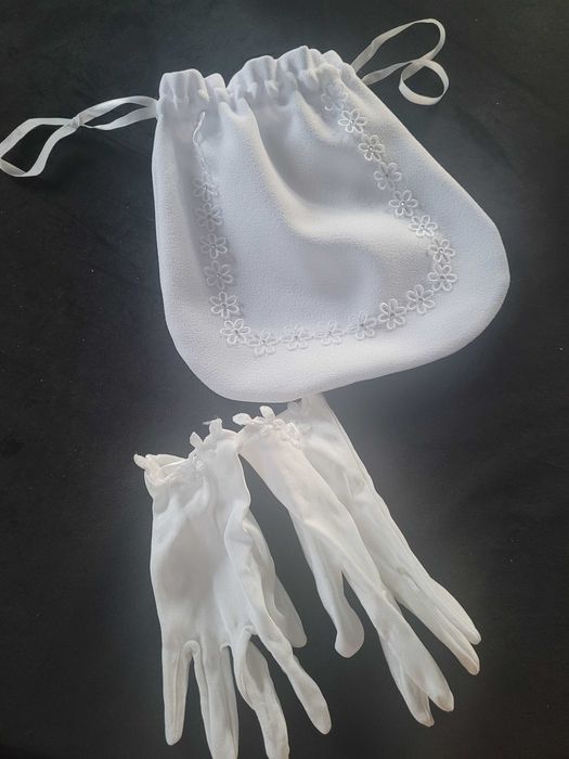 Alba suknia na komunię