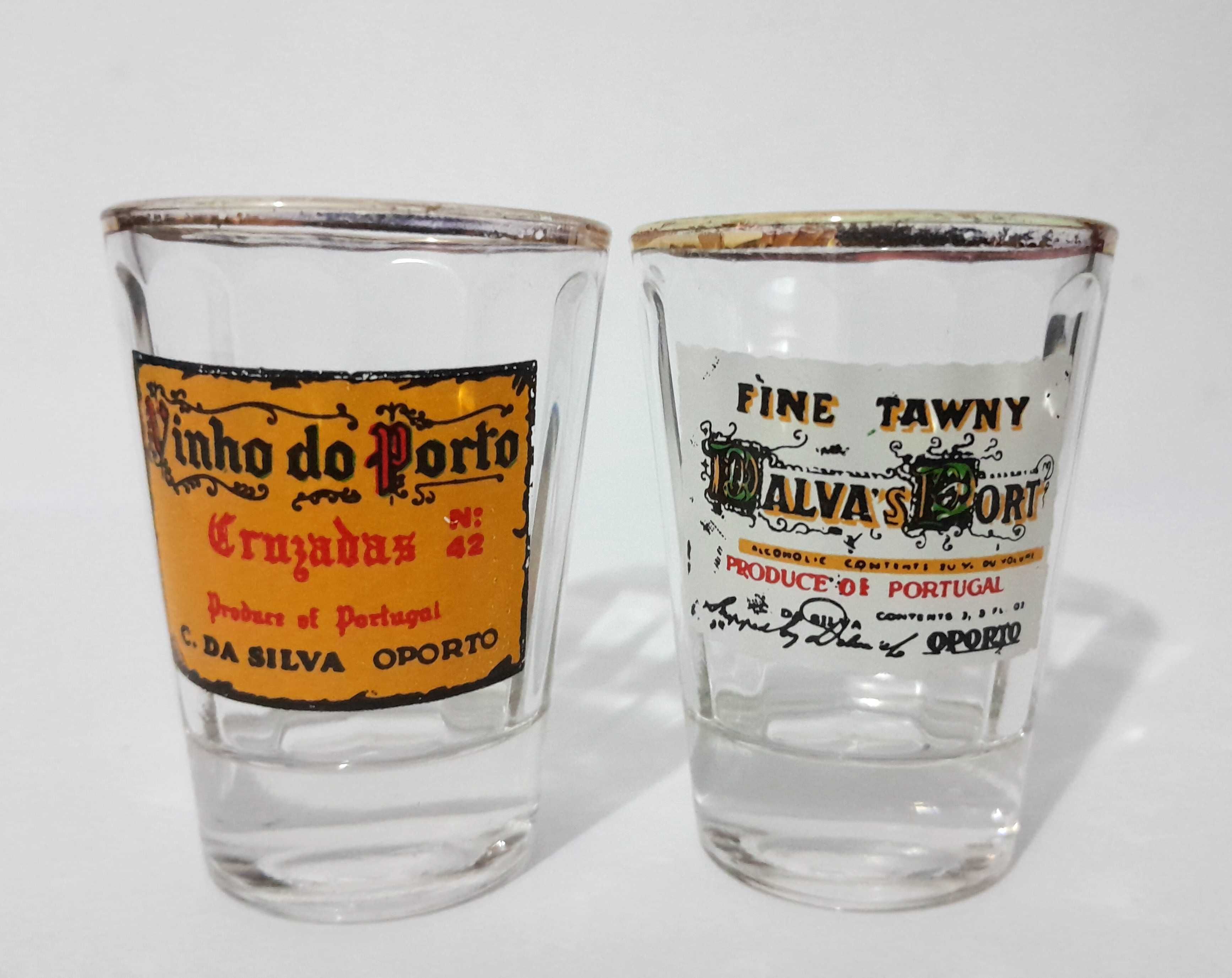 3 copos pequenos com publicidade a marcas de Vinho do Porto - vintage