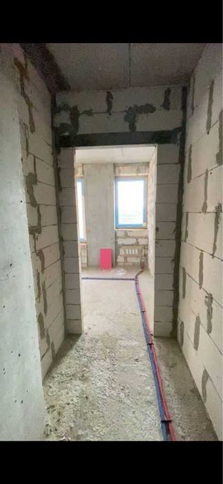 Продам 2к.квартиру вул.Гвардійців Широнінців ЖК Меридіан  35000 у.е  M