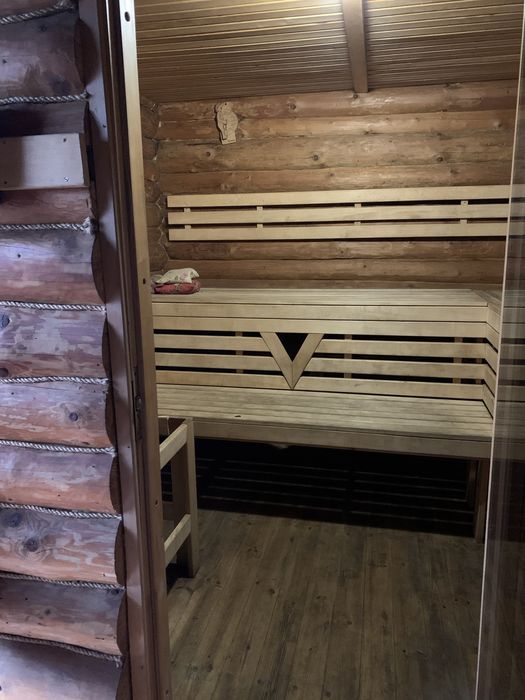 Оренда будинку з банею біля Дніпра