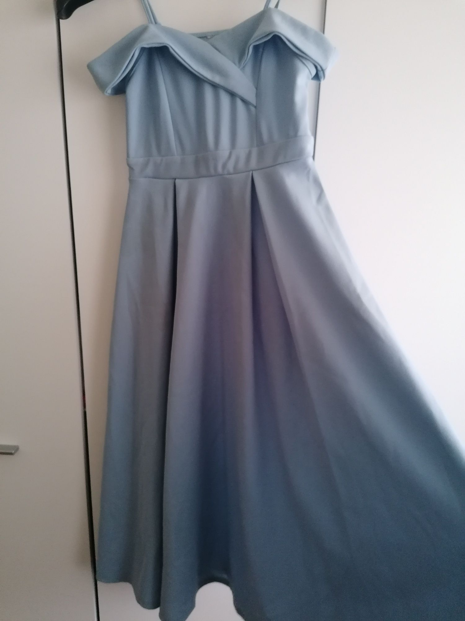 Elegancka sukienka