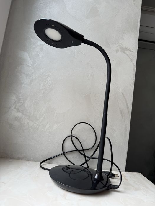 Лампа настольна чорна