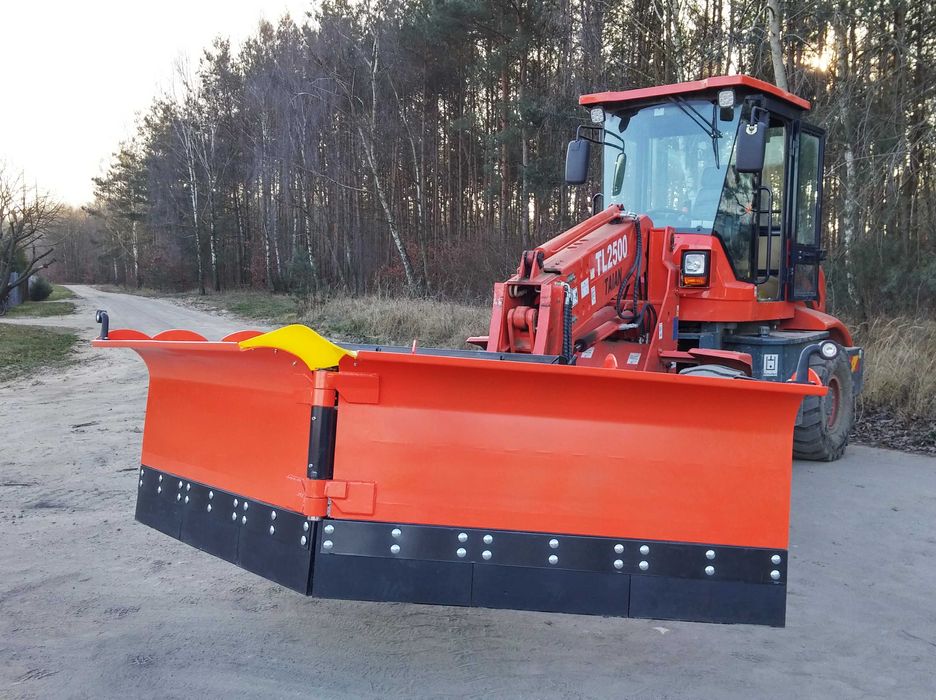 Pług śnieżny strzałkowy 280cm.Spych śniegu nowy 2.8m dostęp. od ręki