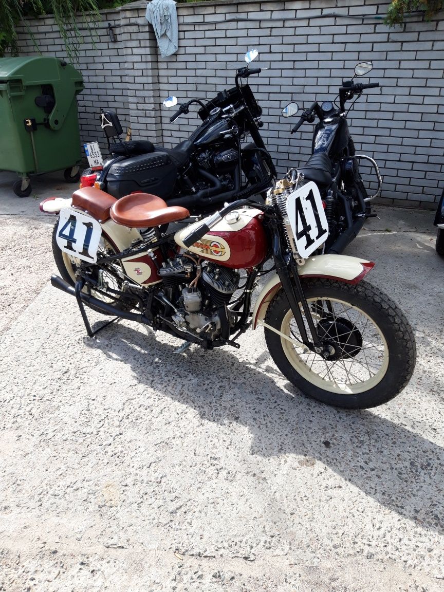 Harley-davidson flathead sport.