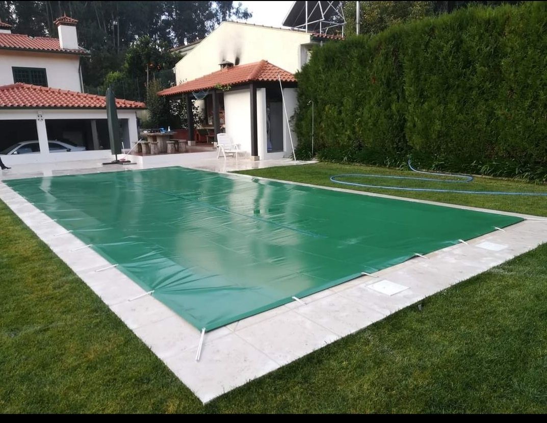 Coberturas segurança piscinas
