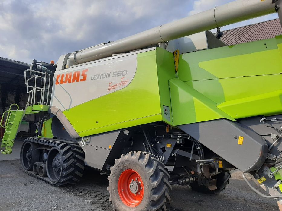 Kombajn Claas Lexion 560 heder V660 lub V750