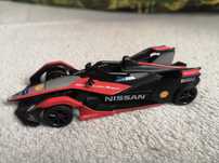 Sprzedam samochód zabawkę Nissan shell