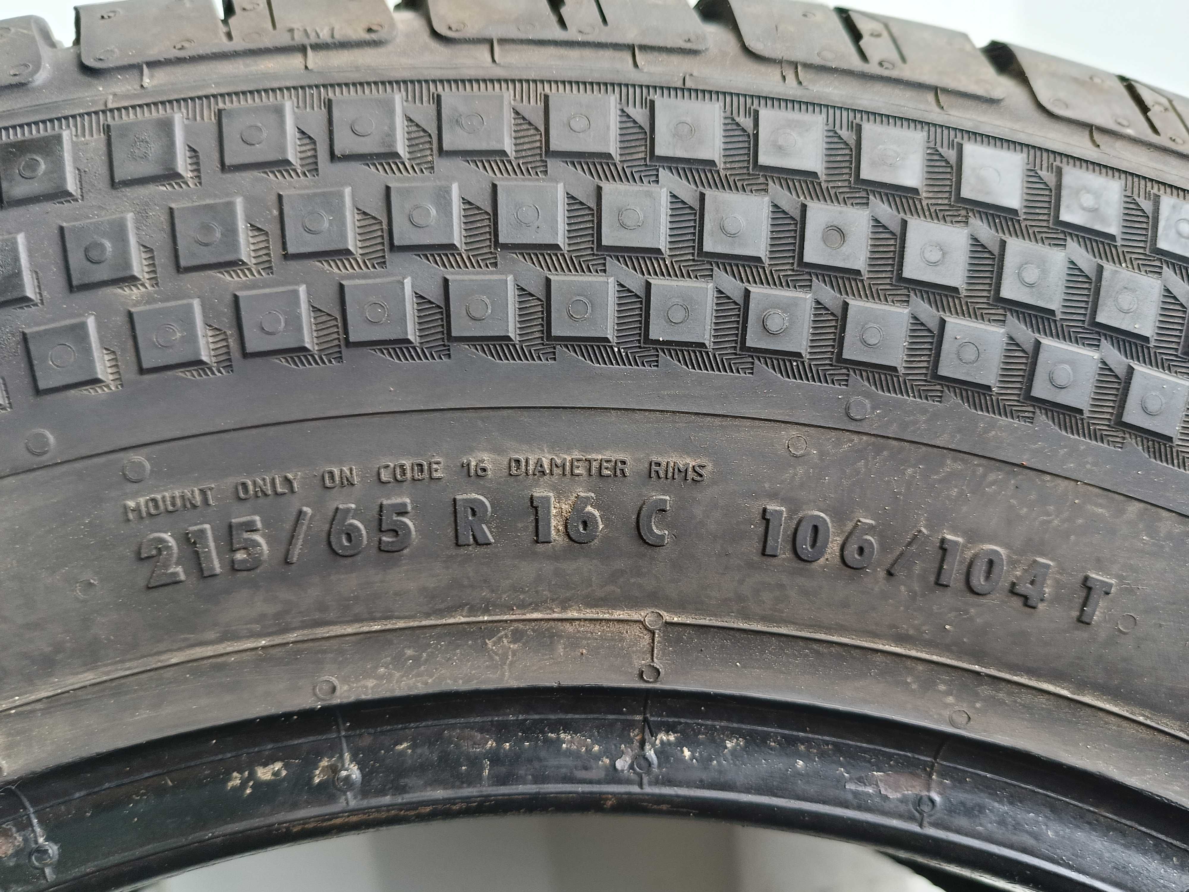 2X 215/65R16C CONTINENTAL 2024