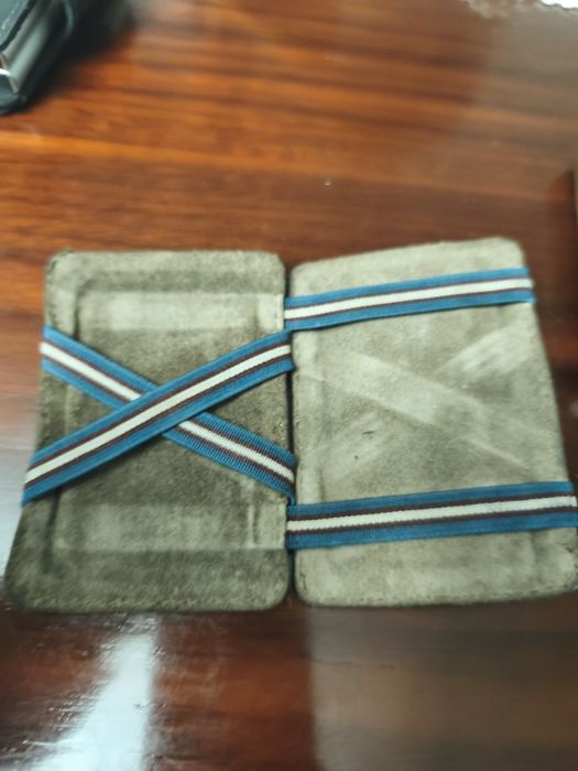 Carteiras porta cartões individual e dupla