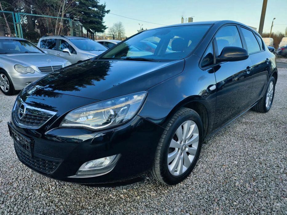 Opel Astra Bi_Ksenon_Nawigacja_Grzane Fotele_Serwis ASO