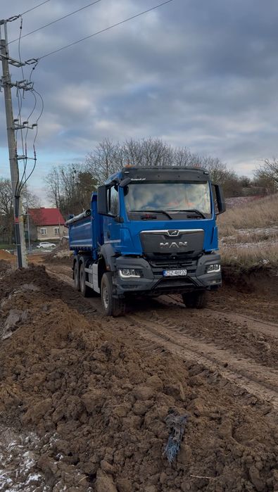 Usługi Koparkami i ładowarkami - ROBOTY ZIEMNE, TRANSPORT PIASKU ŻWIRU