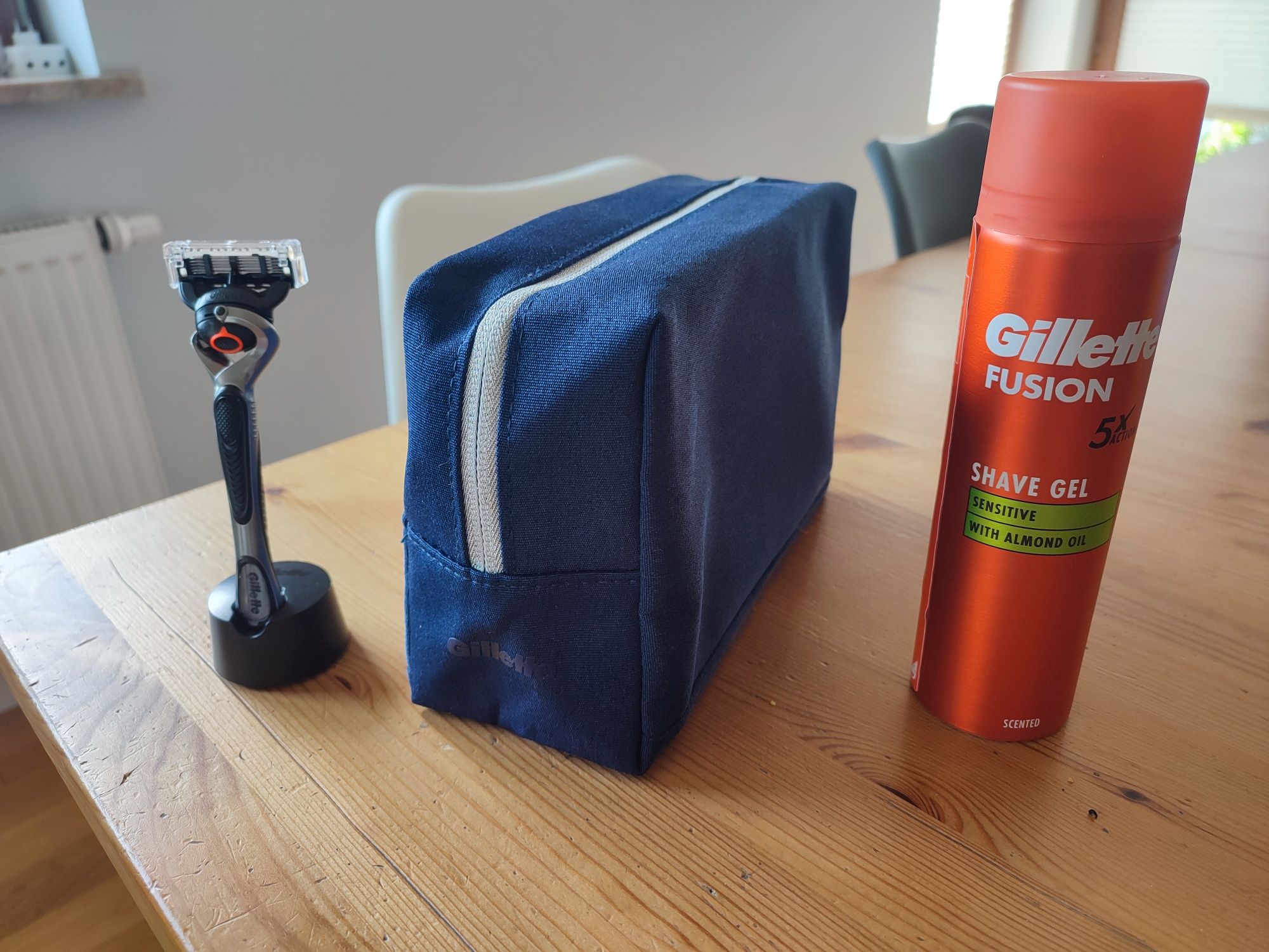 Zestaw Gillette ProGlide | Maszynka + Żel + Kosmetyczka