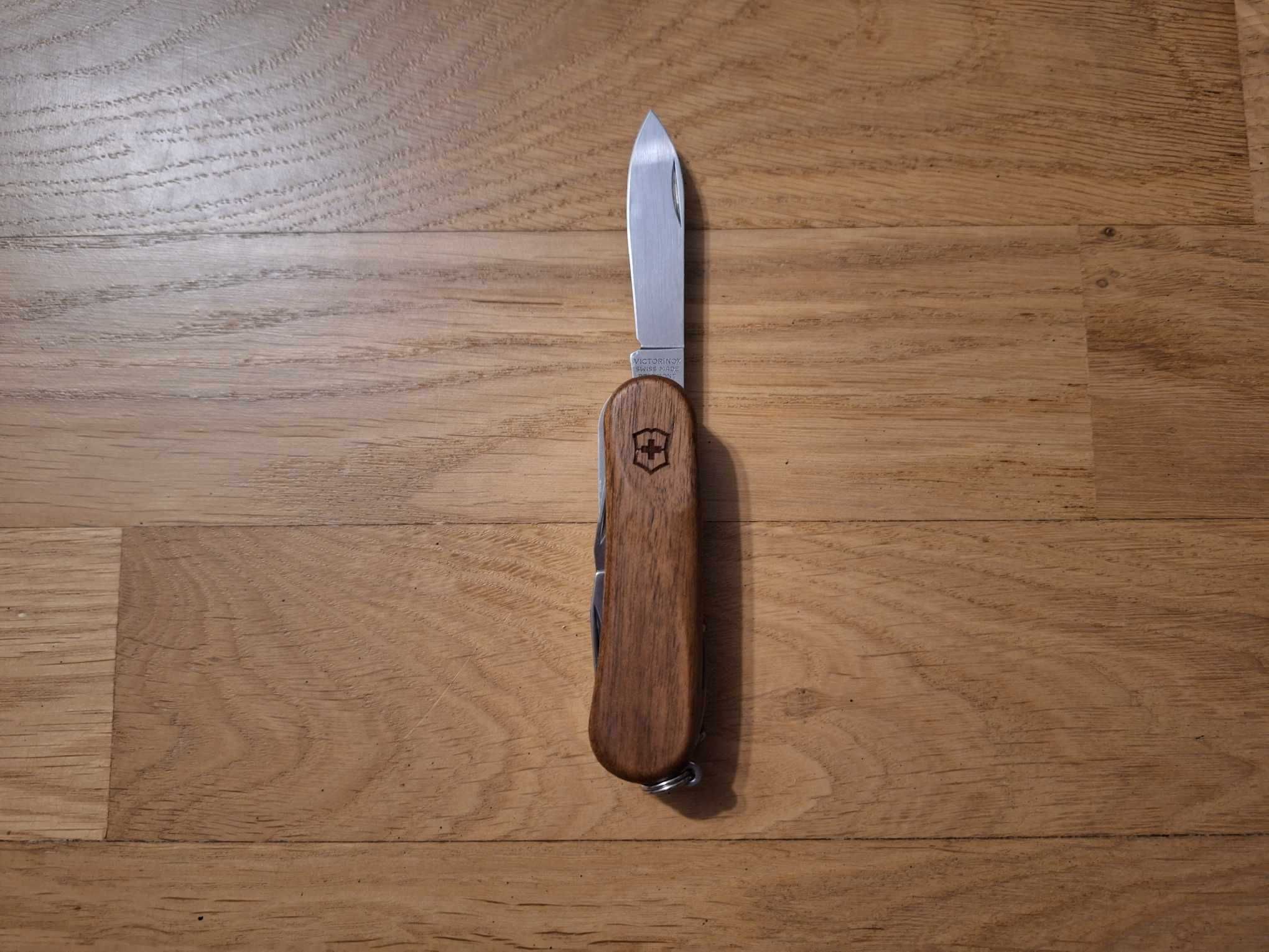 Scyzoryk Victorinox EvoWood 17