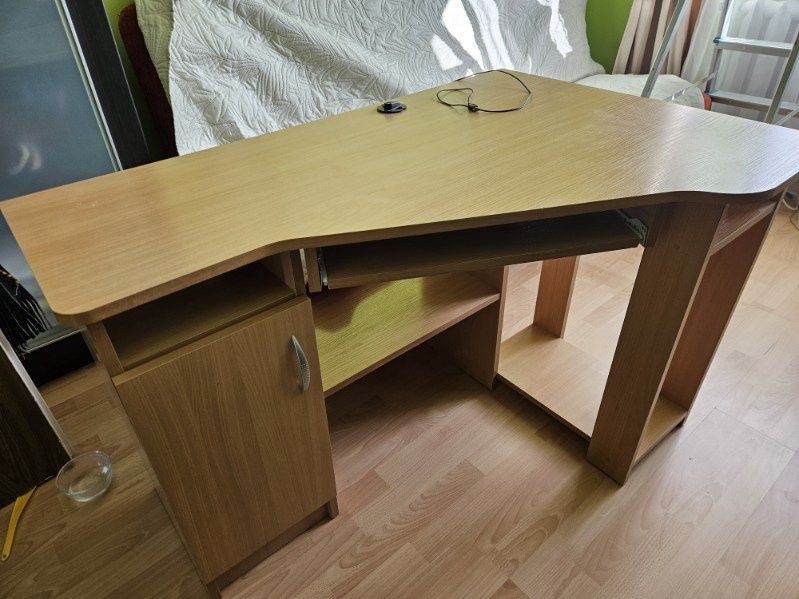 Biurko szkolne   Stan bdb