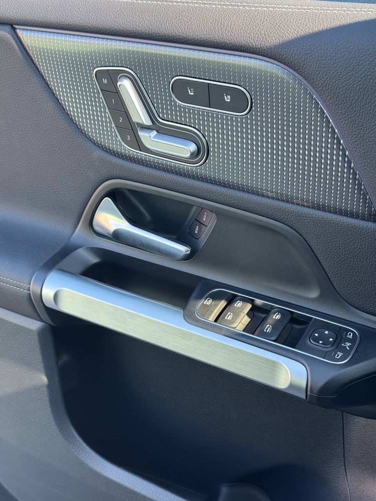 Mercedes-Benz EQB 2022 350 4Matic AMG Look