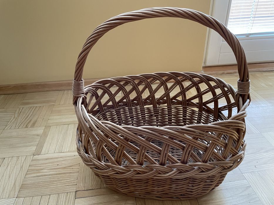 Koszyk wiklinowy