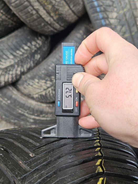 Шины БУ 225 55 R 19 Michelin cross climate SUV комплект всесезон