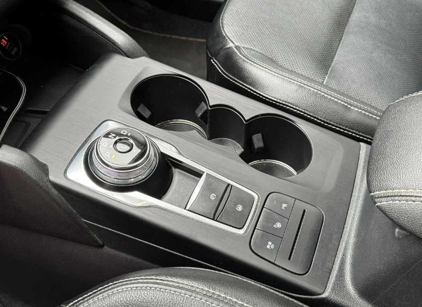 Ford Escape Titanium Hybrid 2020