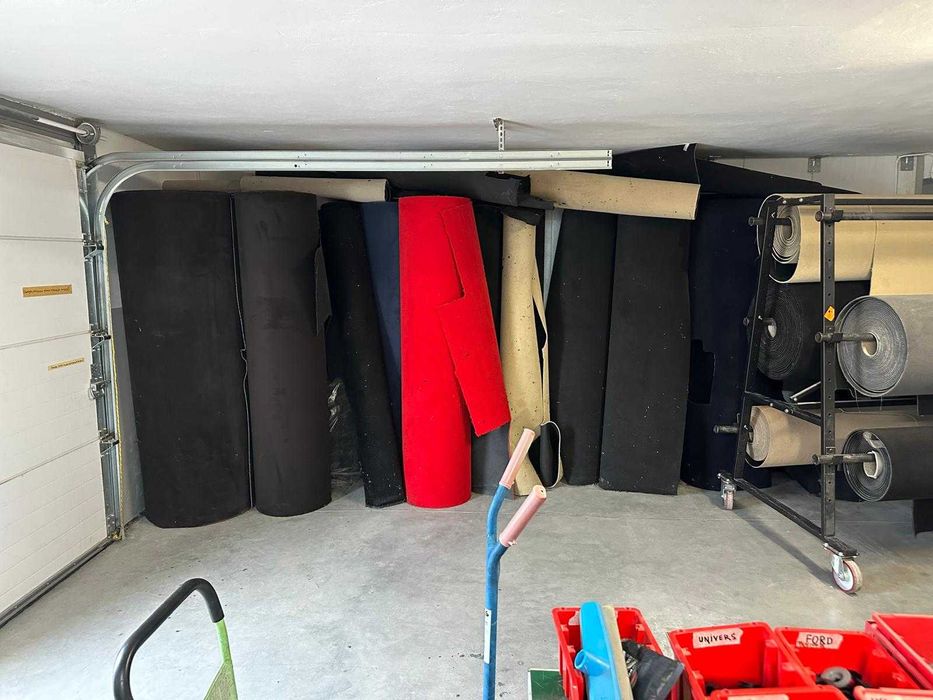 Linia produkcyjna welurowych dywaników samochodowych Maszyny Materiał