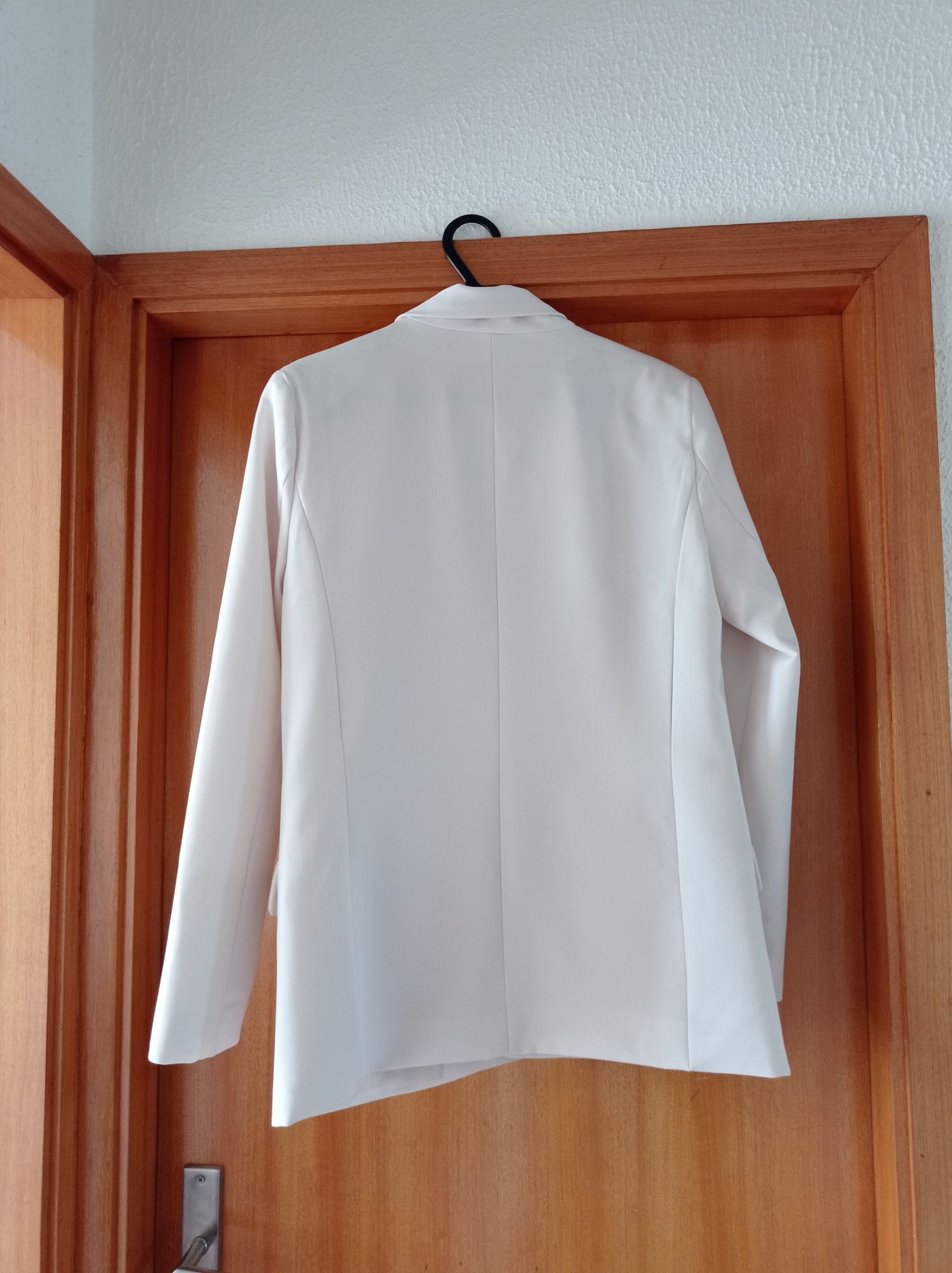 Casaco branco sujo Lefties
