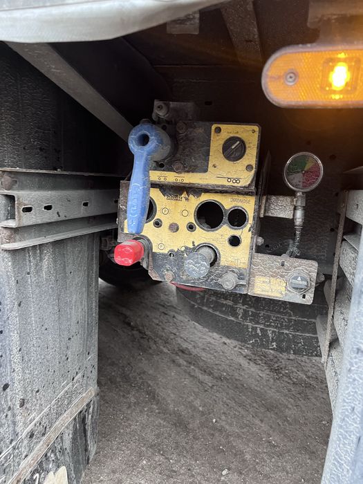 Schmitz Cargobull 2010