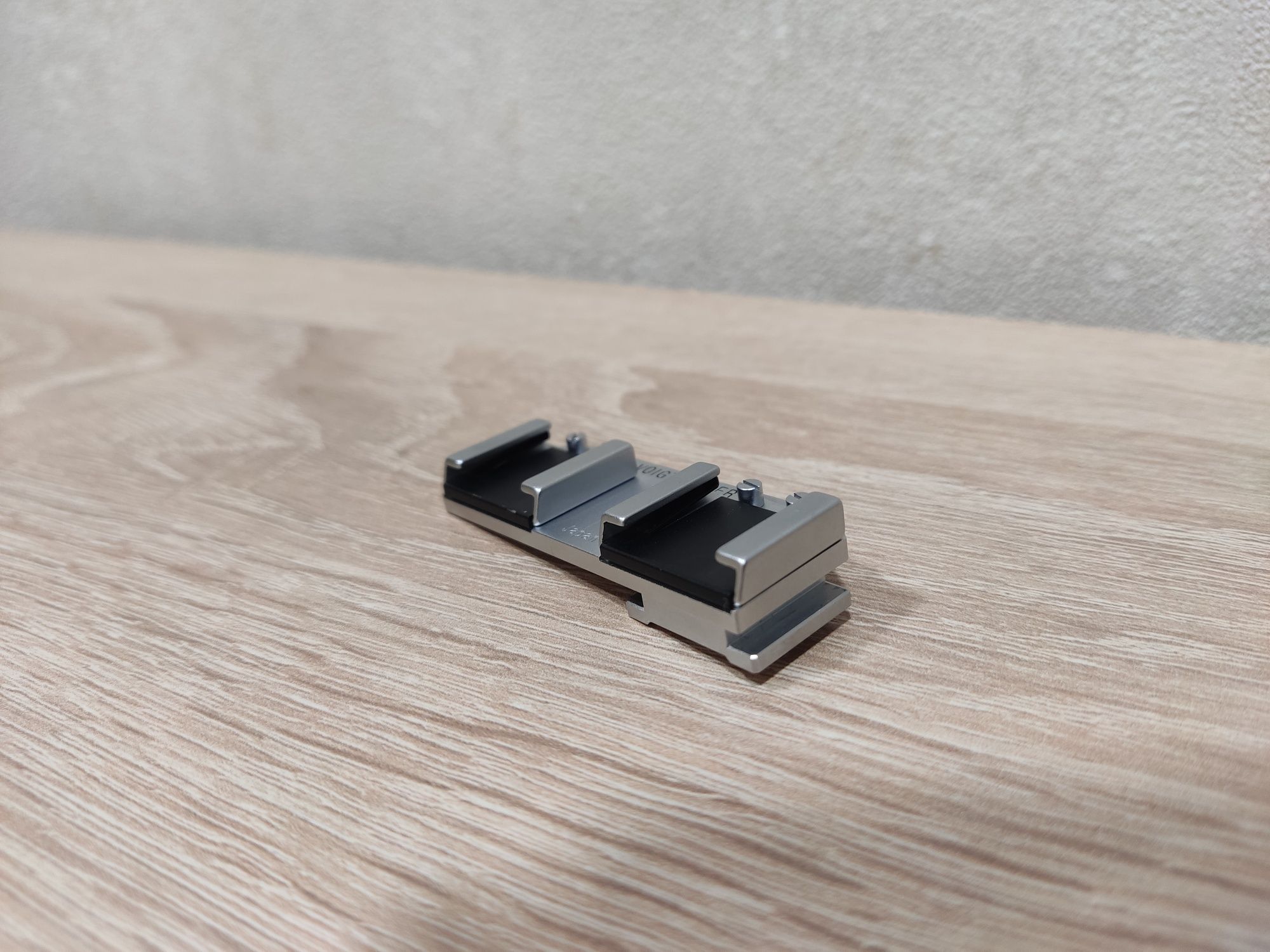 Переходник Voigtlander Double-Shoe Adapter (Type A)